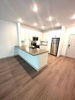 2001 Plateau Vista Blvd in Round Rock, TX - Building Photo