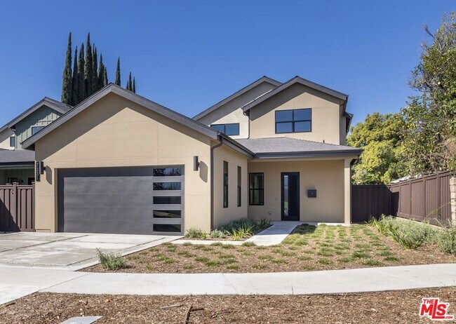 7331 Whitaker Ave in Los Angeles, CA - Building Photo - Building Photo