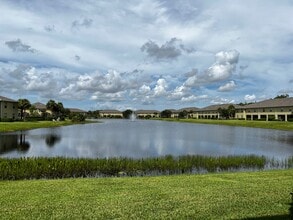 9093 Gervais Cir, Unit 1905 in Naples, FL - Building Photo - Building Photo