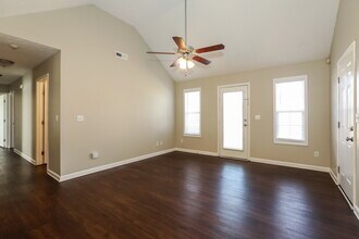 11005 Packard Ct in Smyrna, TN - Building Photo - Building Photo