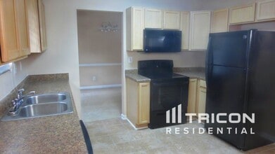 7447 Edenberry Way in Lithonia, GA - Building Photo - Building Photo