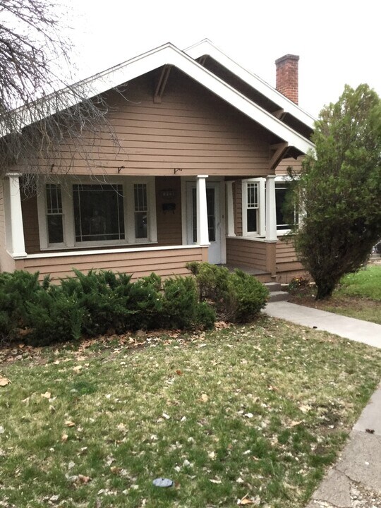 1928 Esplanade Ave in Klamath Falls, OR - Building Photo