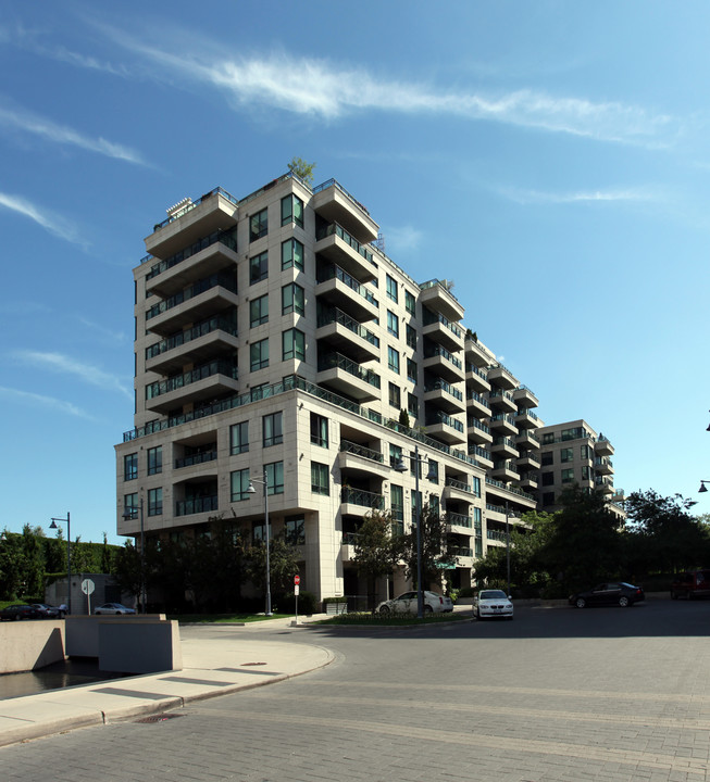 Thornwood in Toronto, ON - Building Photo