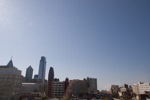 1100 Vine St, Unit 715 in Philadelphia, PA - Building Photo