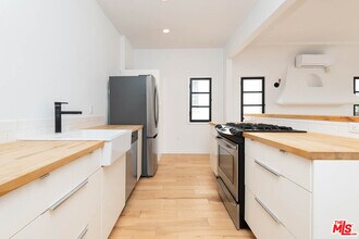 414 N Curson Ave in Los Angeles, CA - Building Photo - Building Photo