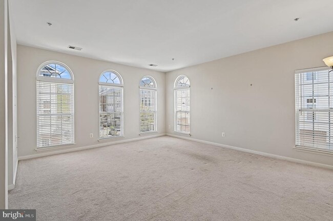 property at 12328 ROLLYS Ave