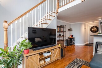 1221 N Dearborn St in Chicago, IL - Building Photo - Building Photo