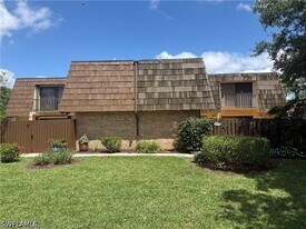 1531 Park Meadows Dr in Ft. Myers, FL - Building Photo