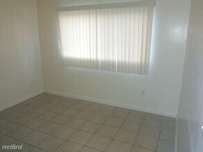 14039 Orizaba Ave in Paramount, CA - Building Photo - Building Photo