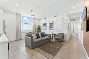 538 Meridian Ave in Miami Beach, FL - Building Photo
