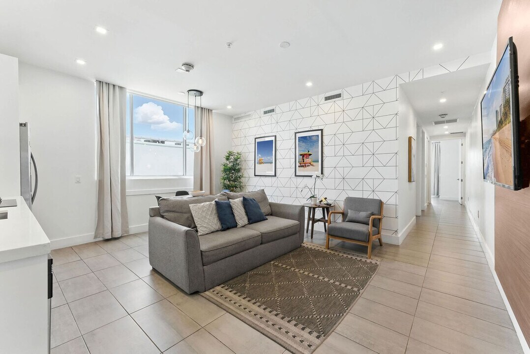 538 Meridian Ave in Miami Beach, FL - Building Photo