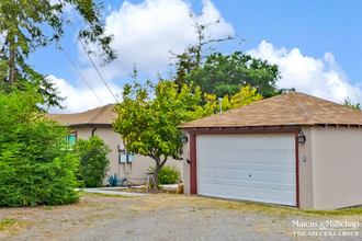 2468 Hidden Ln in Hayward, CA - Building Photo - Building Photo