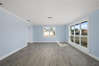 25 S 19th Ave in Edinburg, TX - Building Photo - Building Photo