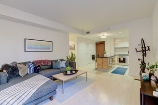 631 Folsom St, Unit 2E in San Francisco, CA - Building Photo