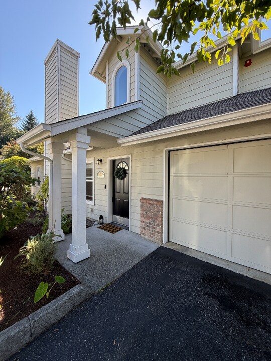 5016 168th St SW in Lynnwood, WA - Building Photo