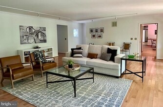 15679 Edgegrove Rd in Purcellville, VA - Building Photo - Building Photo