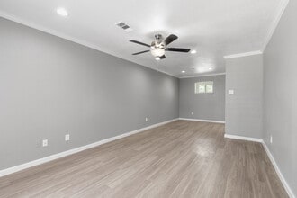 The Westbriar in Houston, TX - Foto de edificio - Building Photo
