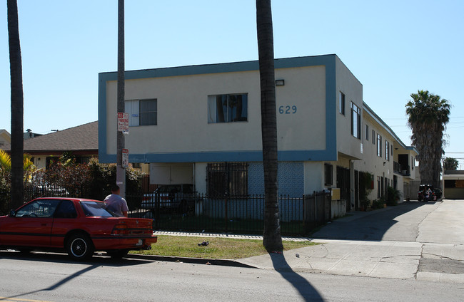 629 N Ardmore Ave in Los Angeles, CA - Building Photo - Building Photo