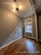 17 Madison Ave in Jersey City, NJ - Building Photo - Building Photo