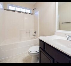 1138 Phelissa Dr in La Vergne, TN - Building Photo - Building Photo