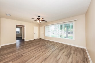 4765 Sunnyside Dr in Riverside, CA - Building Photo - Building Photo