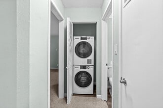 Windy Hill Apartments in San Jose, CA - Foto de edificio - Interior Photo