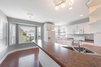 5713 Kathleen Dr in Chilliwack, BC - Building Photo - Building Photo