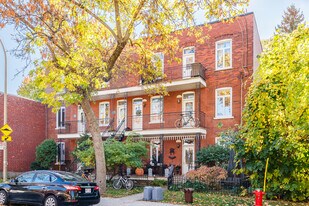 1834 Galt Rue in Montréal, QC - Building Photo