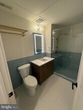 1128 Walnut St in Philadelphia, PA - Building Photo - Building Photo