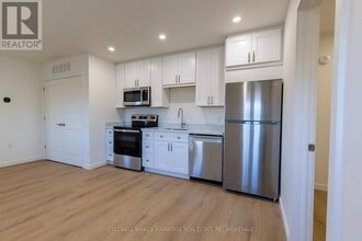 433 Sugarloaf St in Port Colborne, ON - Building Photo - Building Photo