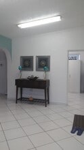 11455 SW 82nd Ave in Miami, FL - Building Photo - Building Photo