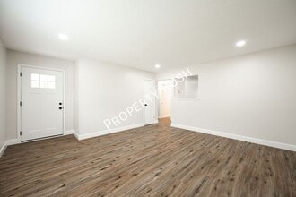 7716 Nautical Way in Chattanooga, TN - Building Photo - Building Photo