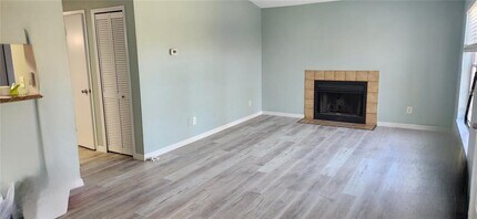 3455 Countryside Blvd in Clearwater, FL - Building Photo - Building Photo