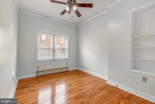 2440 Carpenter St in Philadelphia, PA - Building Photo - Building Photo