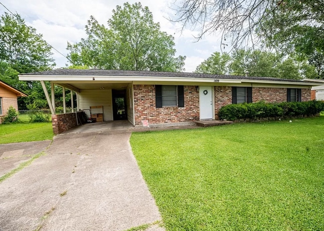 property at 1409 Diana St