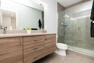 142 Willard St, Unit 2 in Quincy, MA - Building Photo - Building Photo