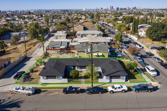 3891-3893 Superior St in San Diego, CA - Building Photo - Building Photo