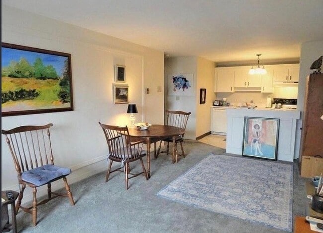 16a Mayberry Dr