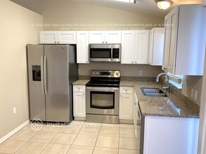 11757 Lynn Brook Cir in Seffner, FL - Foto de edificio - Building Photo