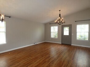 3312 Village Green Dr in Pace, FL - Building Photo - Building Photo