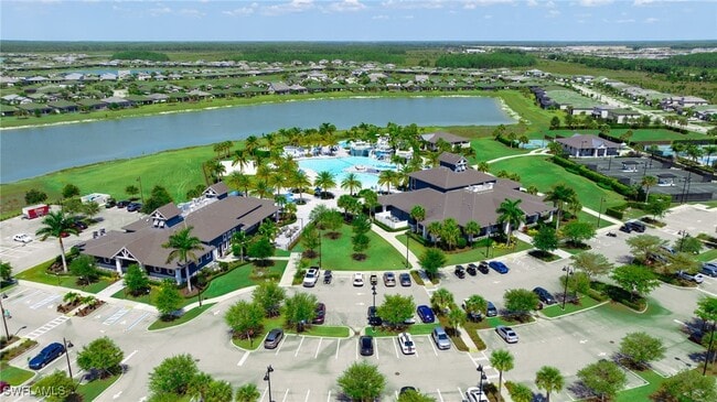 19724 The Pl Blvd in Estero, FL - Building Photo - Building Photo