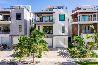 332 Balboa St in Hollywood, FL - Foto de edificio - Building Photo