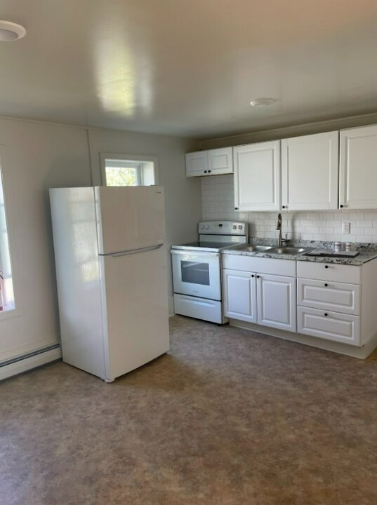 44 Granite St in Barre, VT - Building Photo