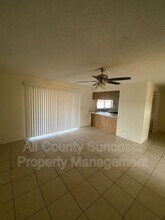 2578 Surrey Dr in Palm Harbor, FL - Building Photo - Building Photo
