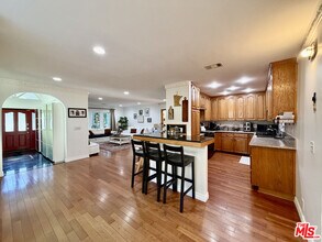 7764 Fountain Ave in West Hollywood, CA - Building Photo - Building Photo