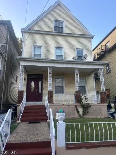 property at 127 Murray St