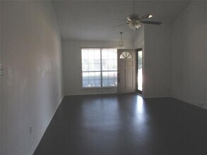 2332 Aquaduct Dr in Bedford, TX - Building Photo - Building Photo