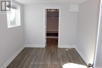 238 Sanatorium Rd in Hamilton, ON - Building Photo - Building Photo