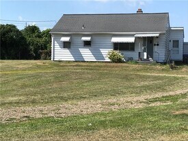 1228 Hilborn Ave in Erie, PA - Building Photo