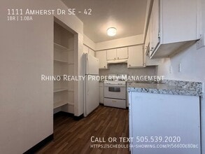 1111 Amherst Dr SE in Albuquerque, NM - Foto de edificio - Building Photo
